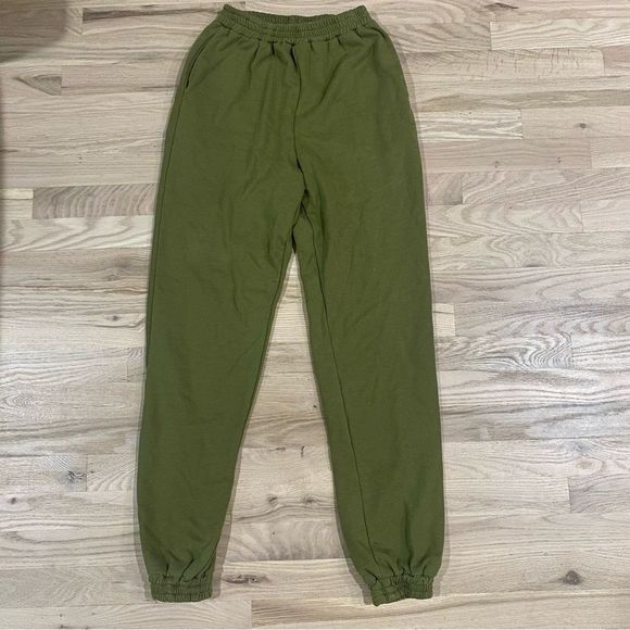 Revolve Superdown Olive Sweatpants NWOT - Picture 6 of 9